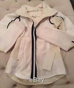 NWT Lululemon Run Bundle Up Jacket Sz 4 Reflective White/Polar Cream