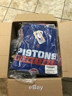 Wholesale 31 NBA T shirt Lot Graphic NEW NWT Women/Men/Youth Fan Clothing Bundle